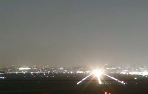 Drones atrapalham voos em Guarulhos; segurança fica em xeque. Imagem: Golf Oscar Romeo no YouTube.