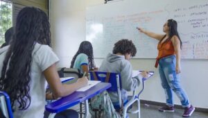 Concurso: SP anuncia 5.000 vagas para professores. Imagem: Rafa Neddermeyer/Agencia Brasil
