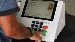 Eleições: TRE-SP oferece vaga temporária com salário de R$ 1.805,43. Imagem: Valter Campanato/Ag. Brasil
