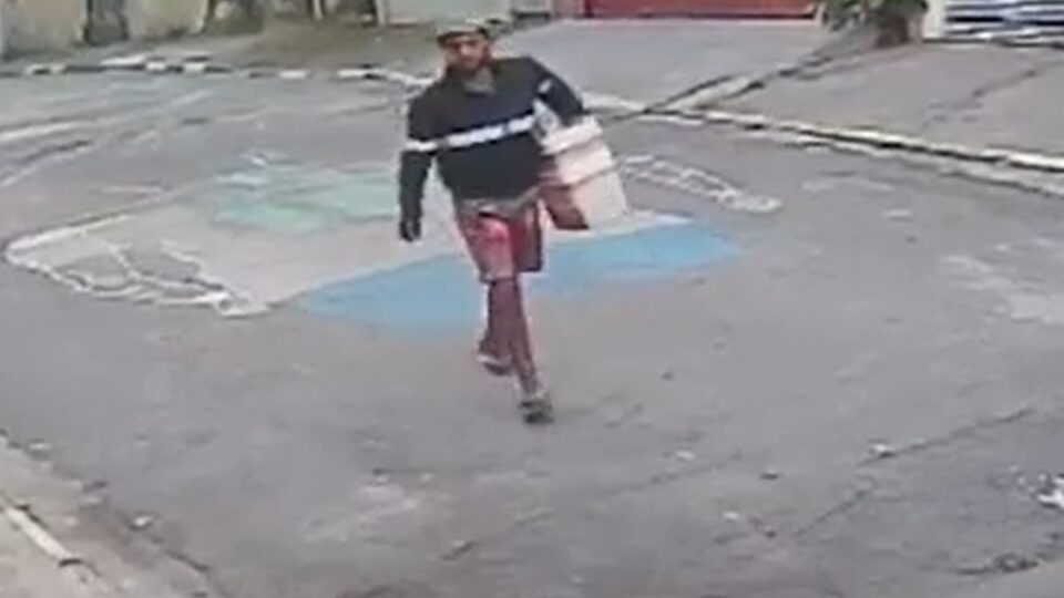 Encontrado sob entulho: o que se sabe sobre idoso morto em casa. Imagem: Reprodução