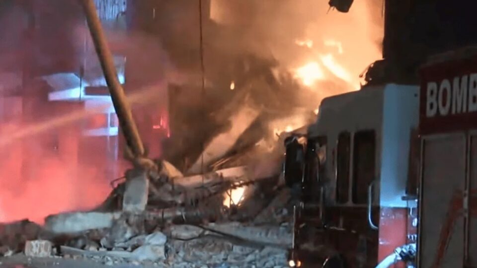 Incêndios em SP: polícia ainda investiga origem. Imagem: Reprodução TV Bandeirantes