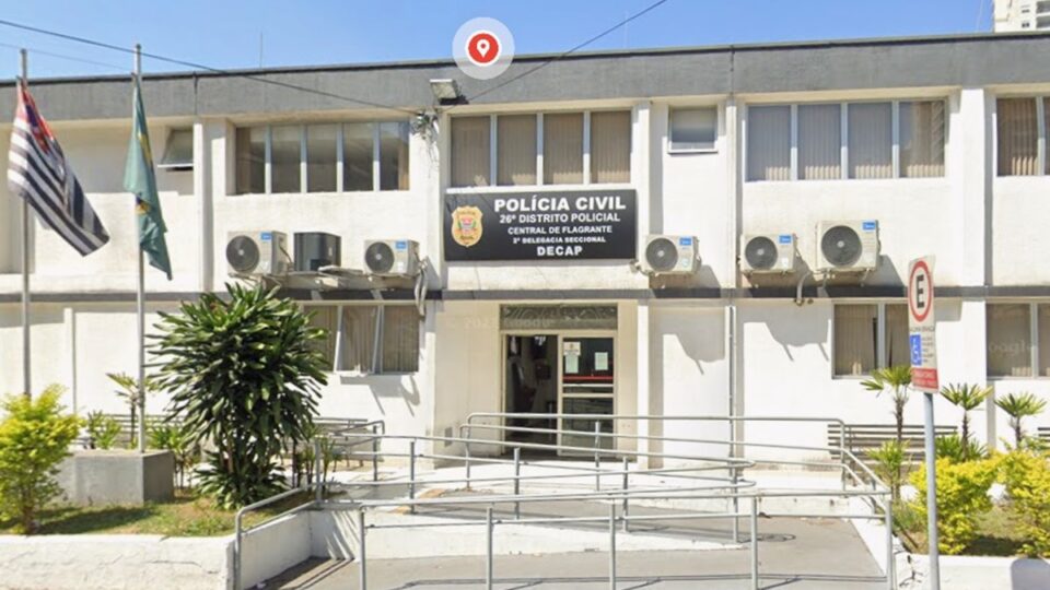 Mulher é presa após jogar ácido no rosto do ex e atingir filho. Imagem: Google Map