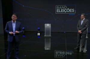 Tarcísio de Freitas tem 50,6% contra 33,6% de Haddad,diz Ideia/ACSP. Imagem: Reprodução Band
