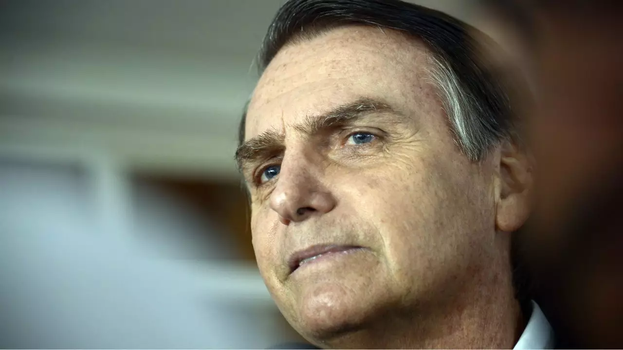 Bolsonaro nega responder à pergunta sobre Egito e abandona entrevista