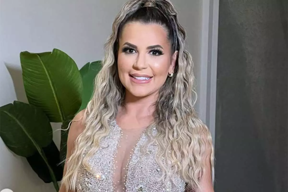 Deolane Bezerra gasta 200 mil em loja de grife, veja.