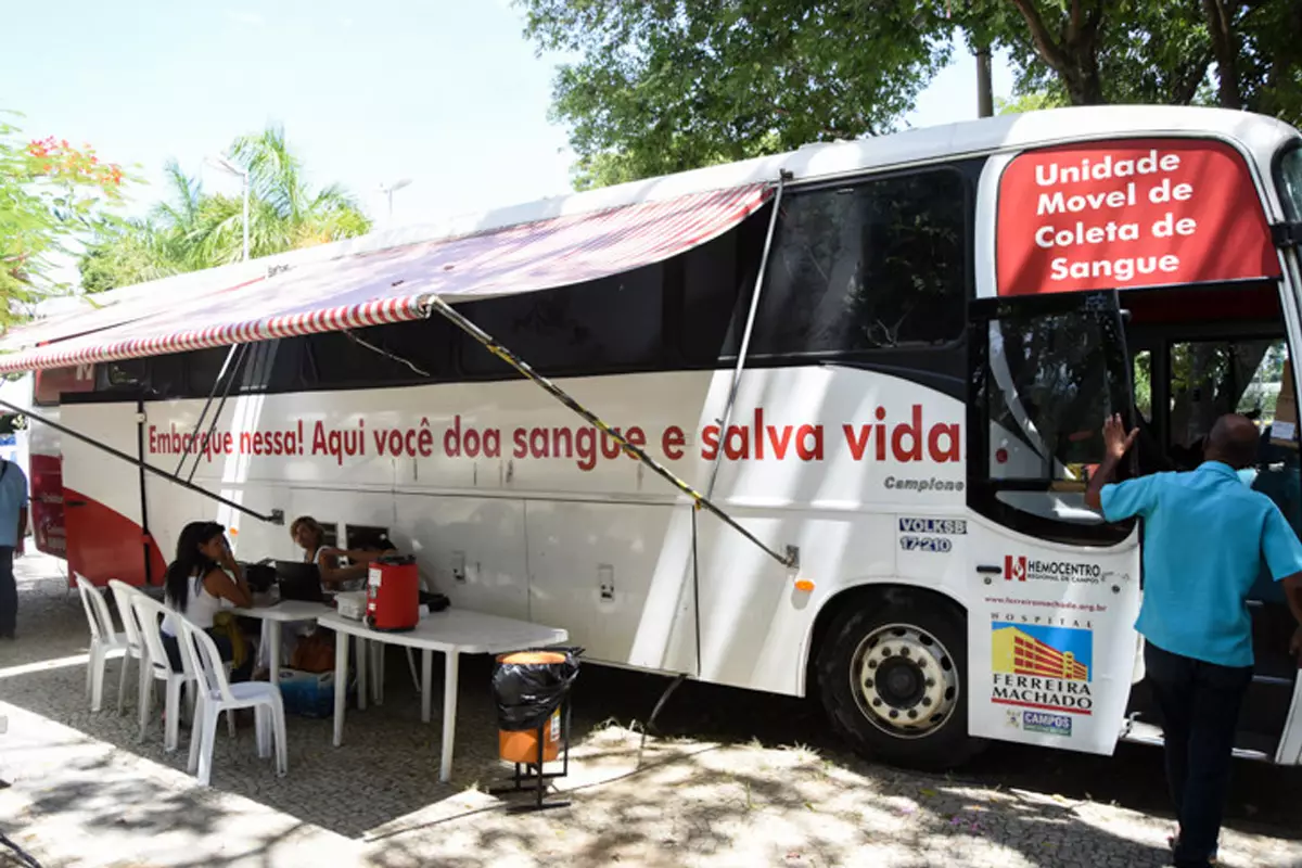 Campos e região recebem ônibus do hemocentro para coleta de sangue