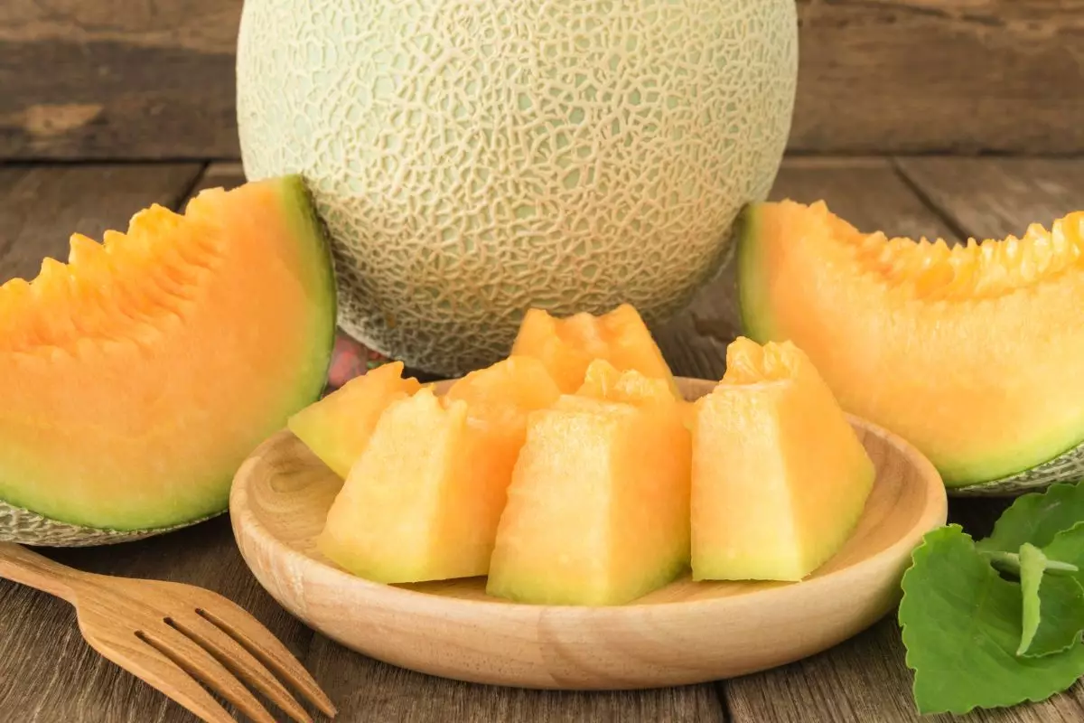 Benefícios do melão: conheça 3 principais benefícios dessa fruta saborosa! - Fonte: Canva
